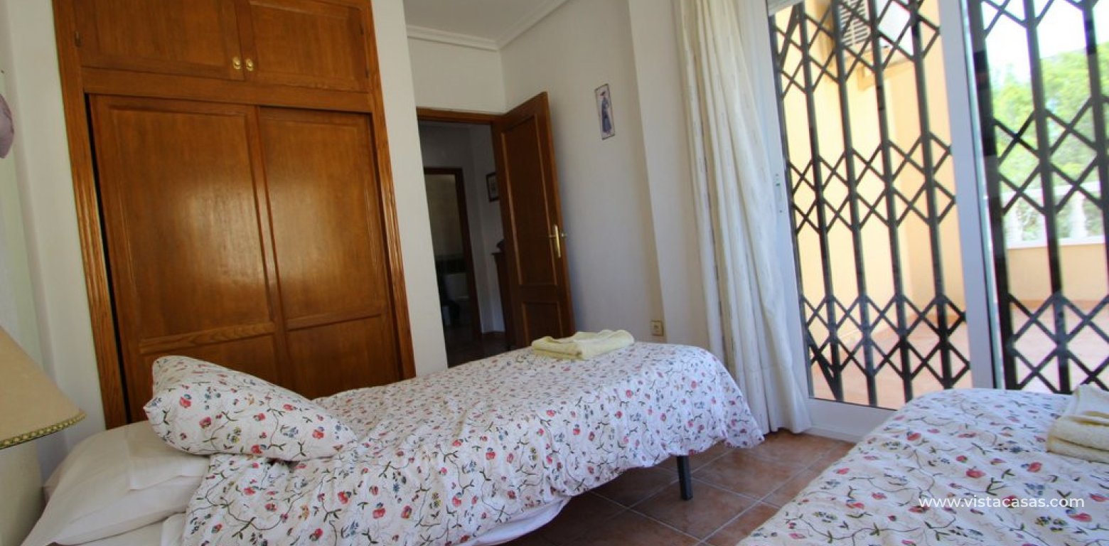 Resale - Villa - Villamartin