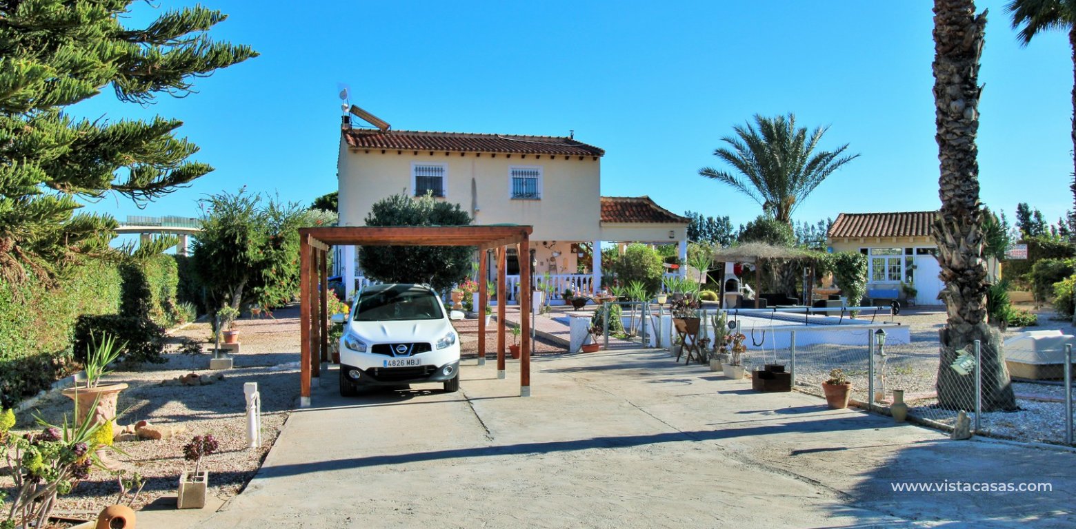 Resale - Villa - Redován