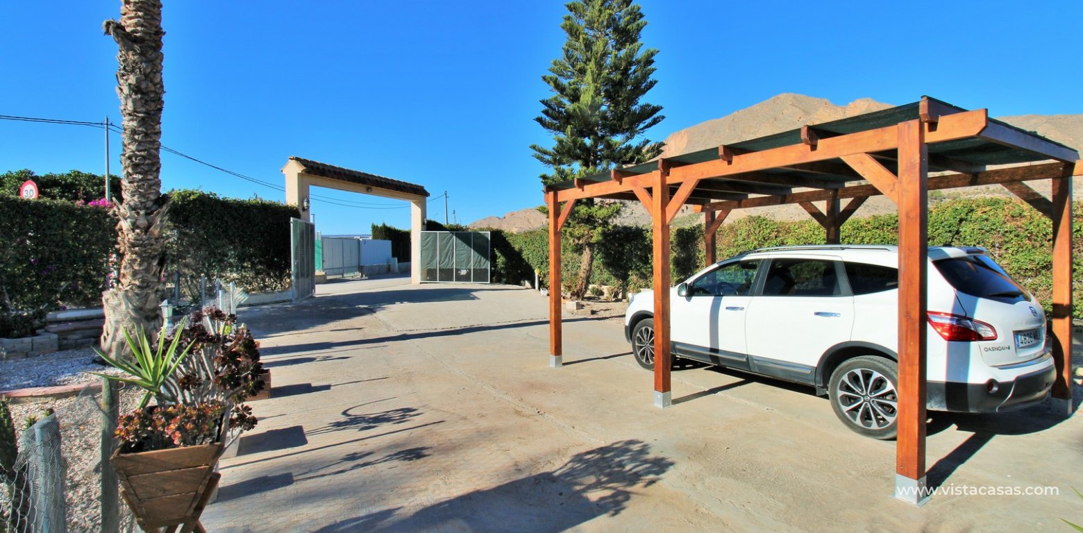 Resale - Villa - Redován