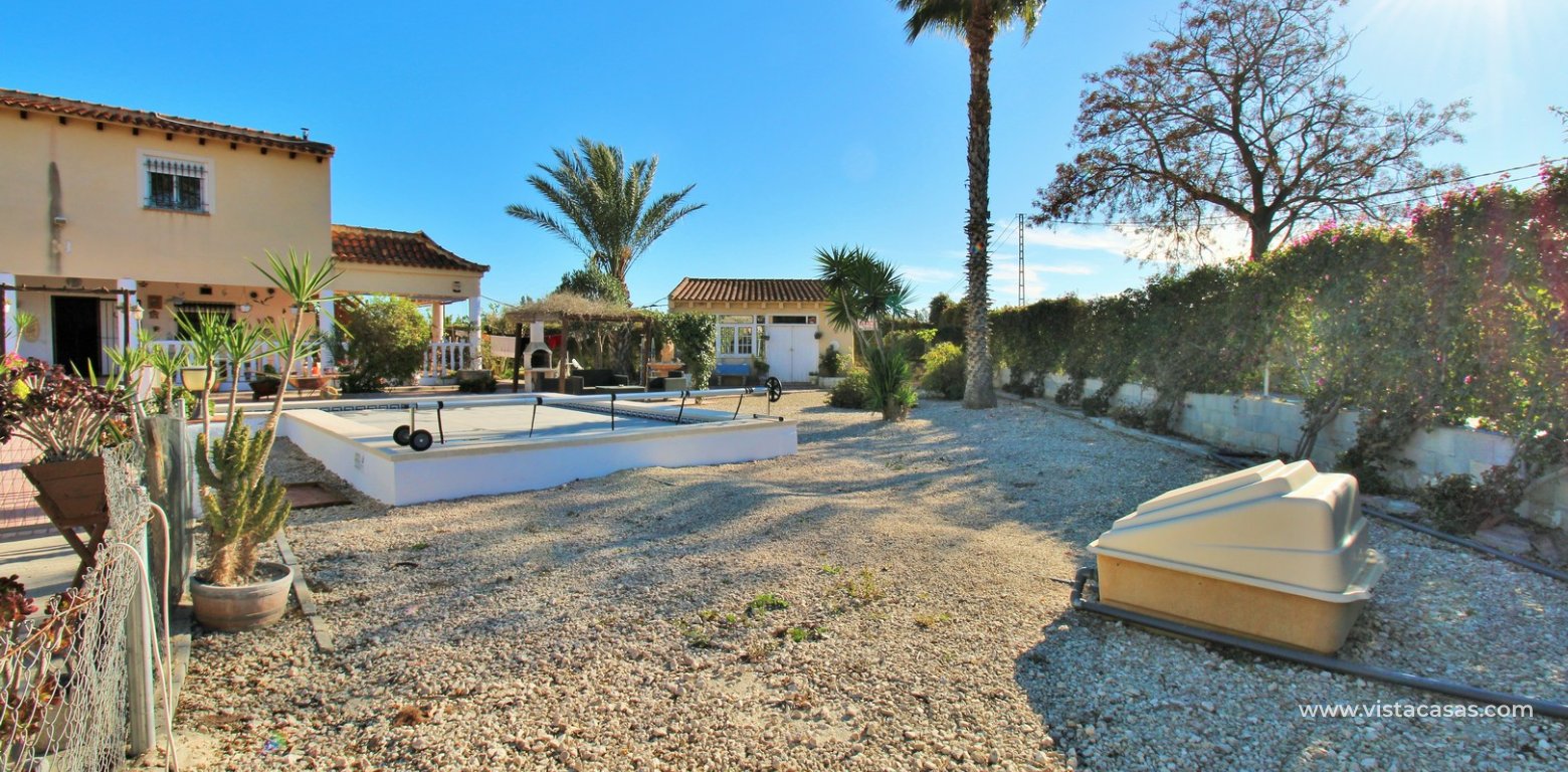 Resale - Villa - Redován