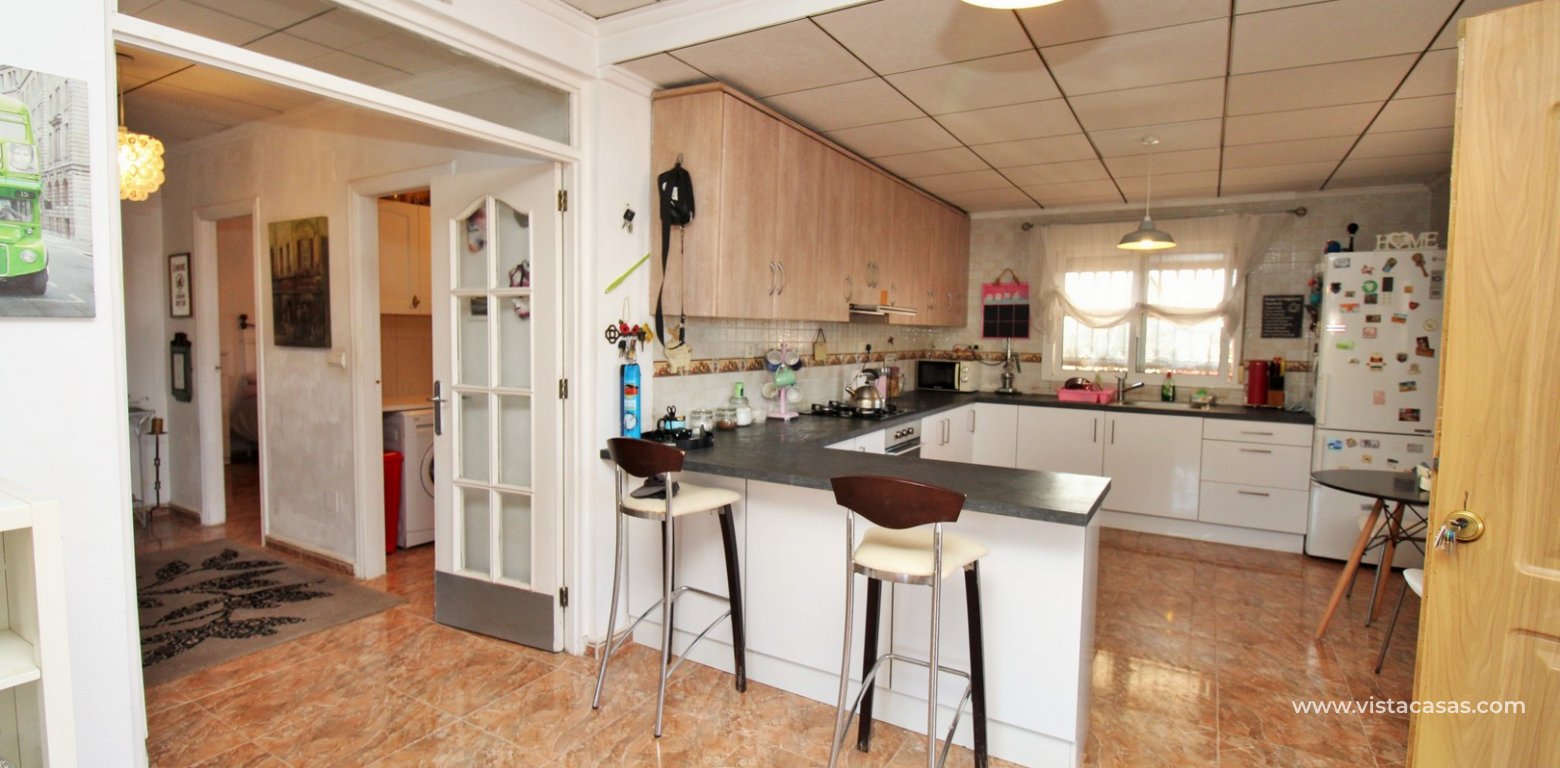 Resale - Villa - Redován