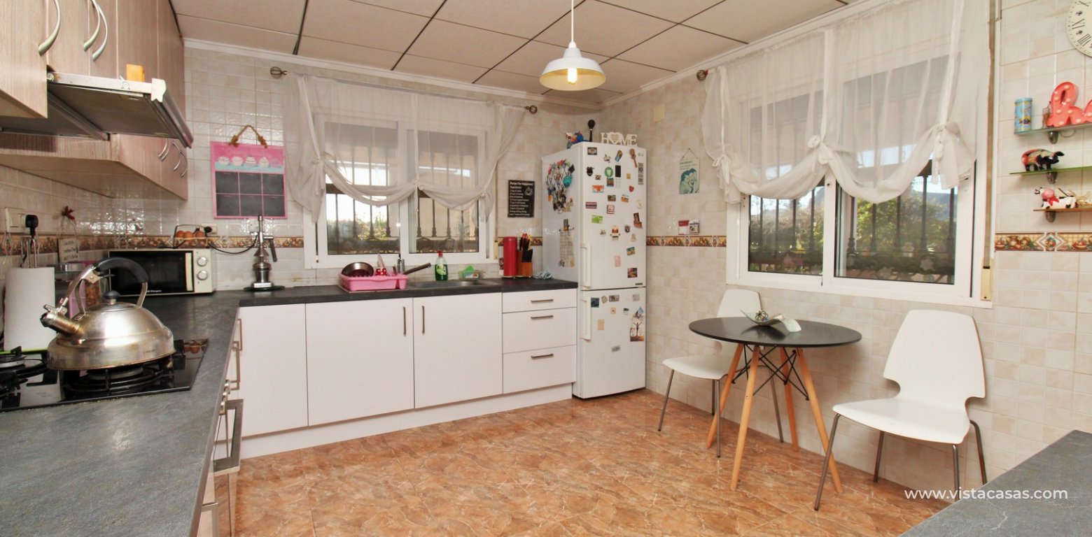 Resale - Villa - Redován