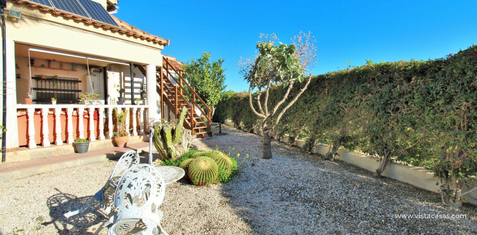 Resale - Villa - Redován