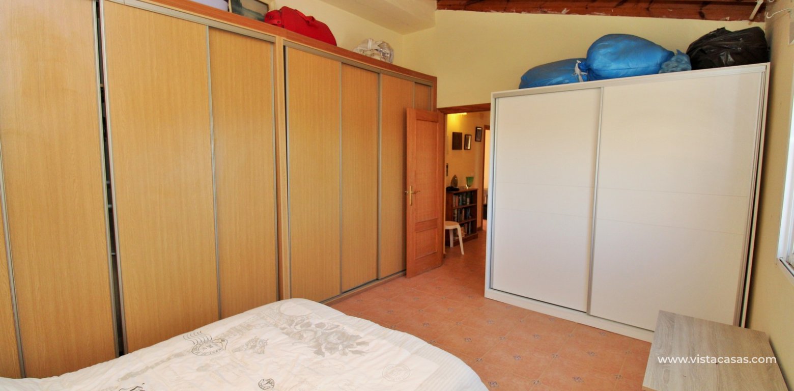 Resale - Villa - Redován