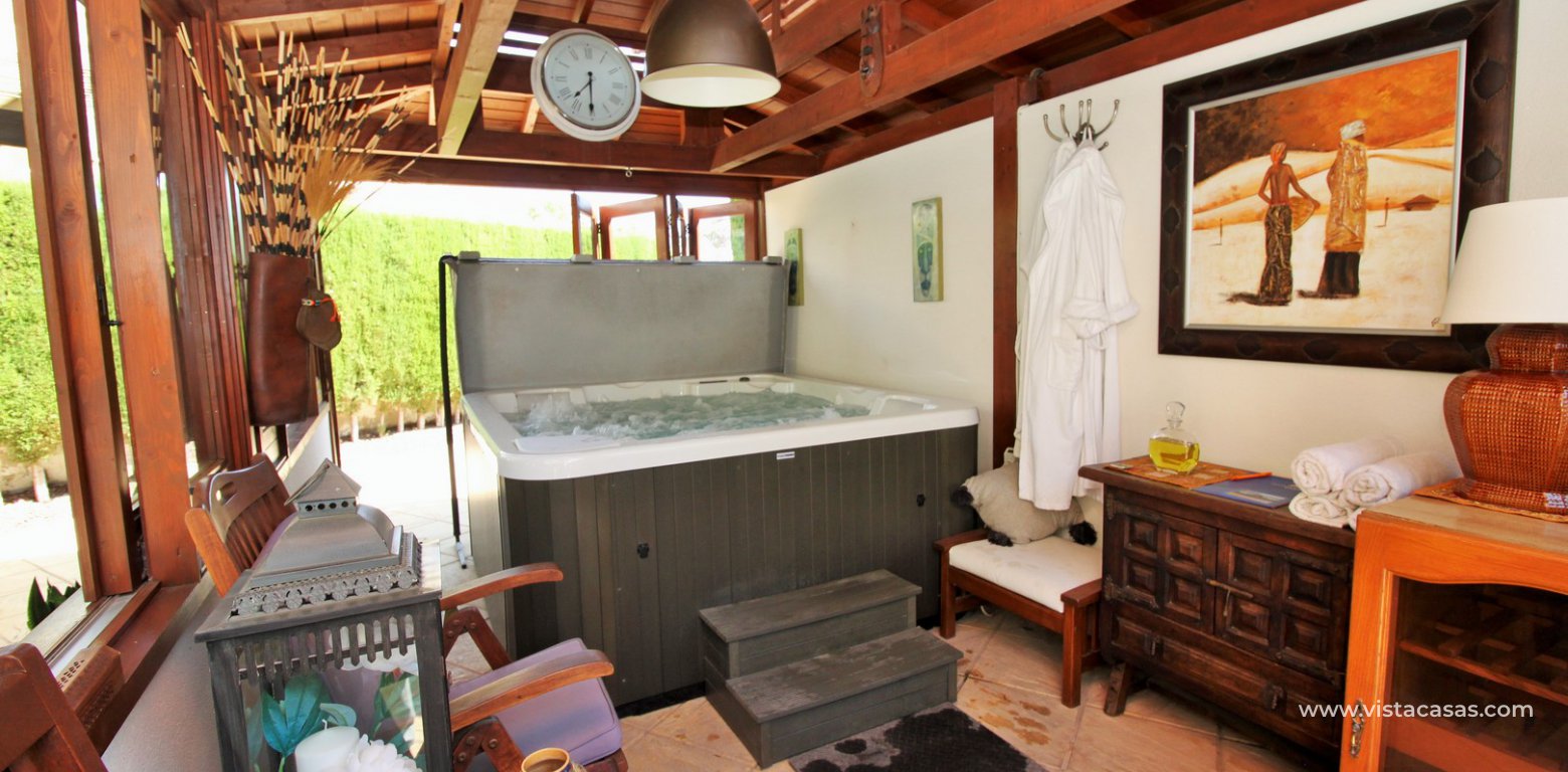 Villa for sale in Los Altos jacuzzi