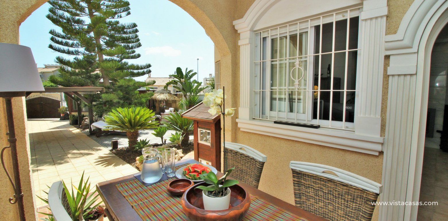 Villa for sale in Los Altos porch 2