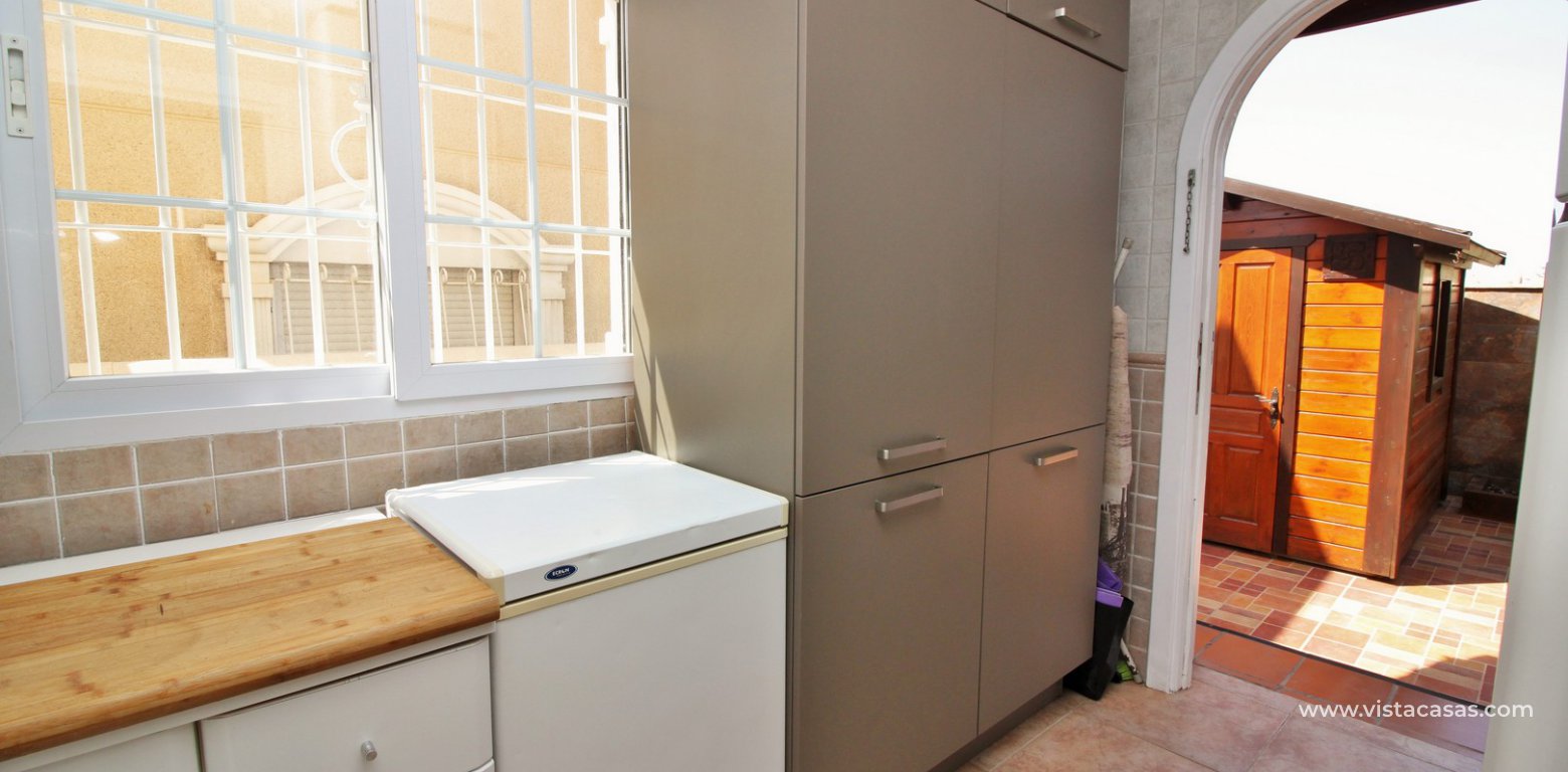 Villa for sale in Los Altos utility room