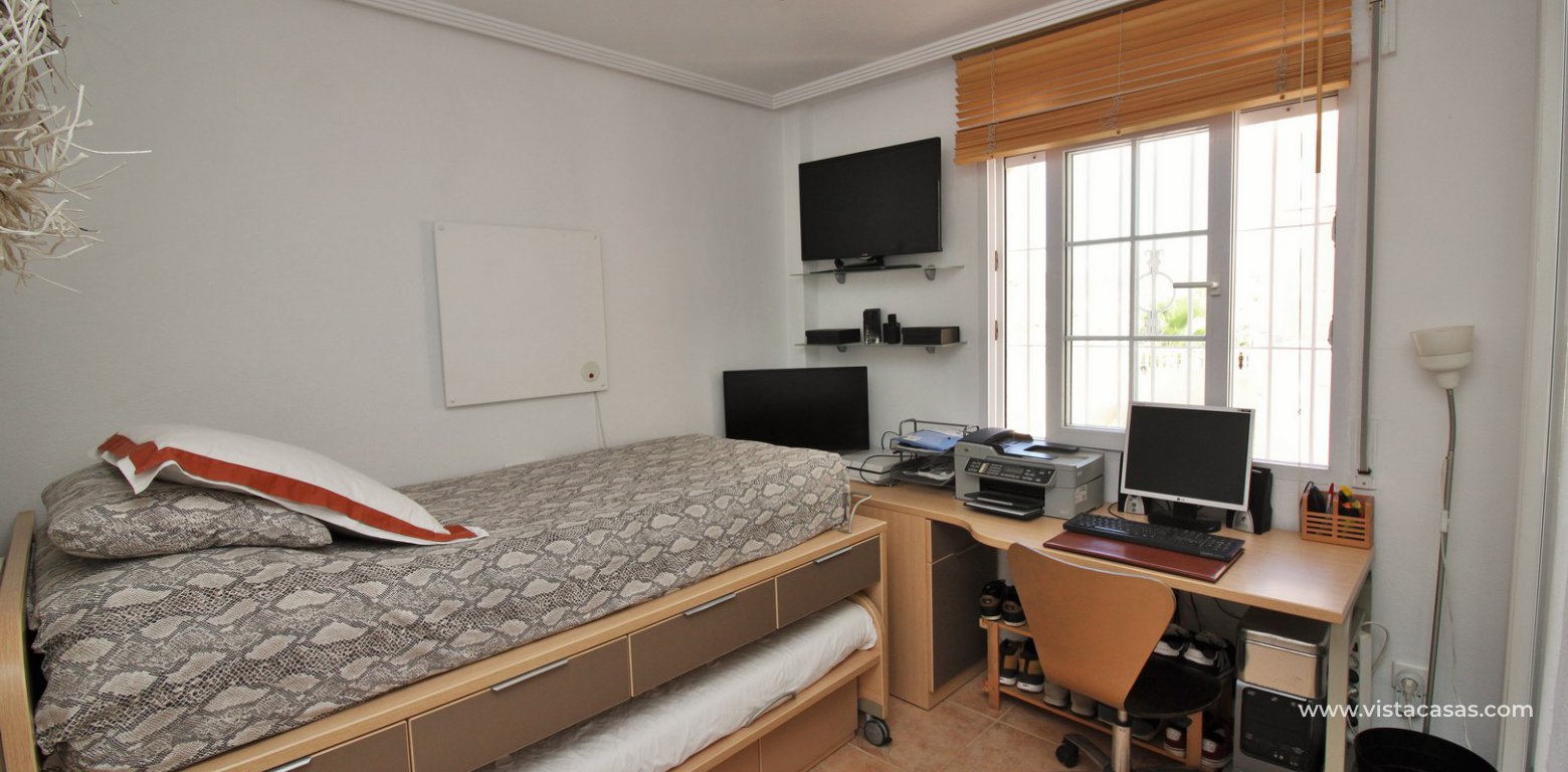 Villa for sale in Los Altos bedroom
