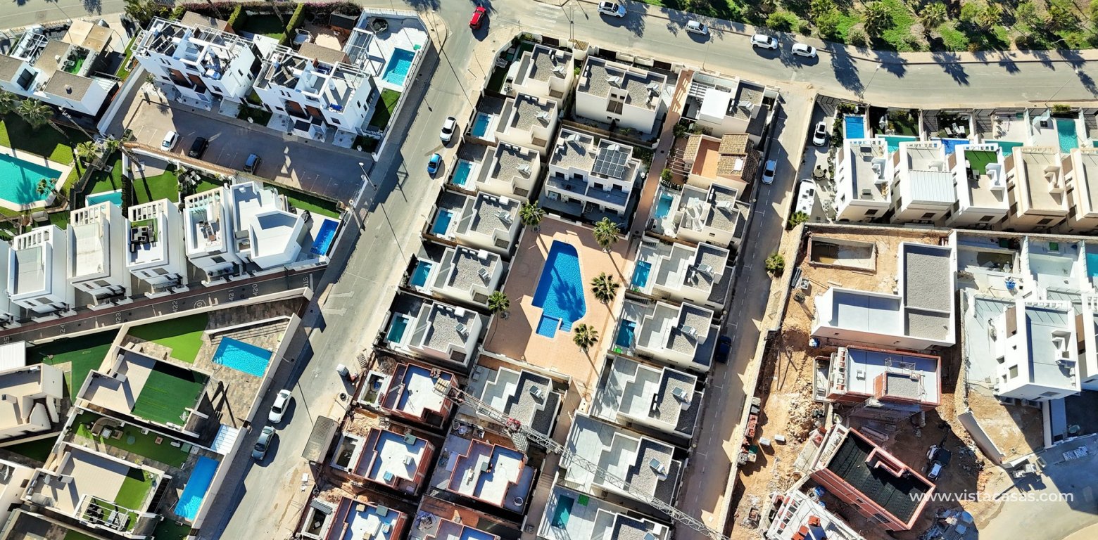 Detached villa for sale in Pau 8 Villamartin ilios community