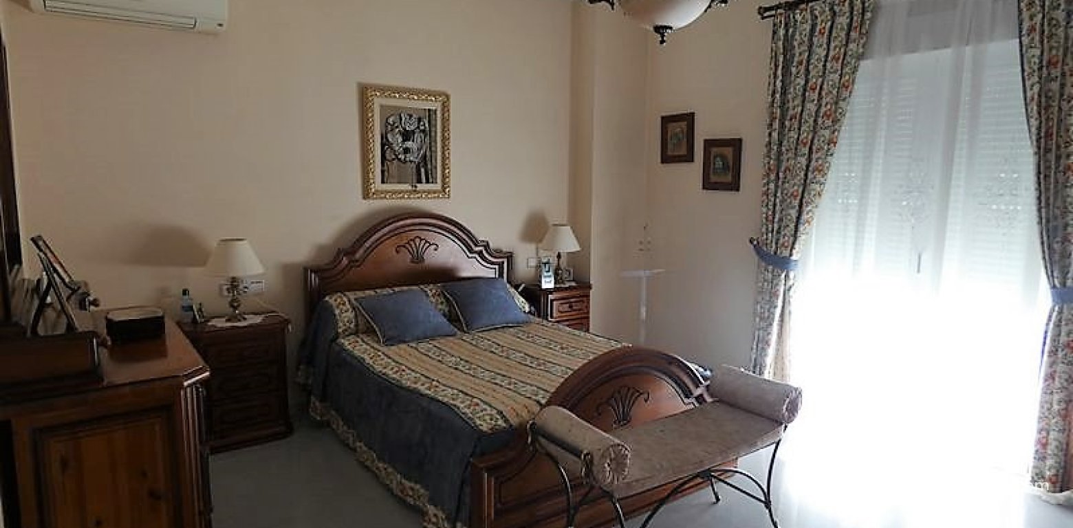 Resale - Villa - Almoradí