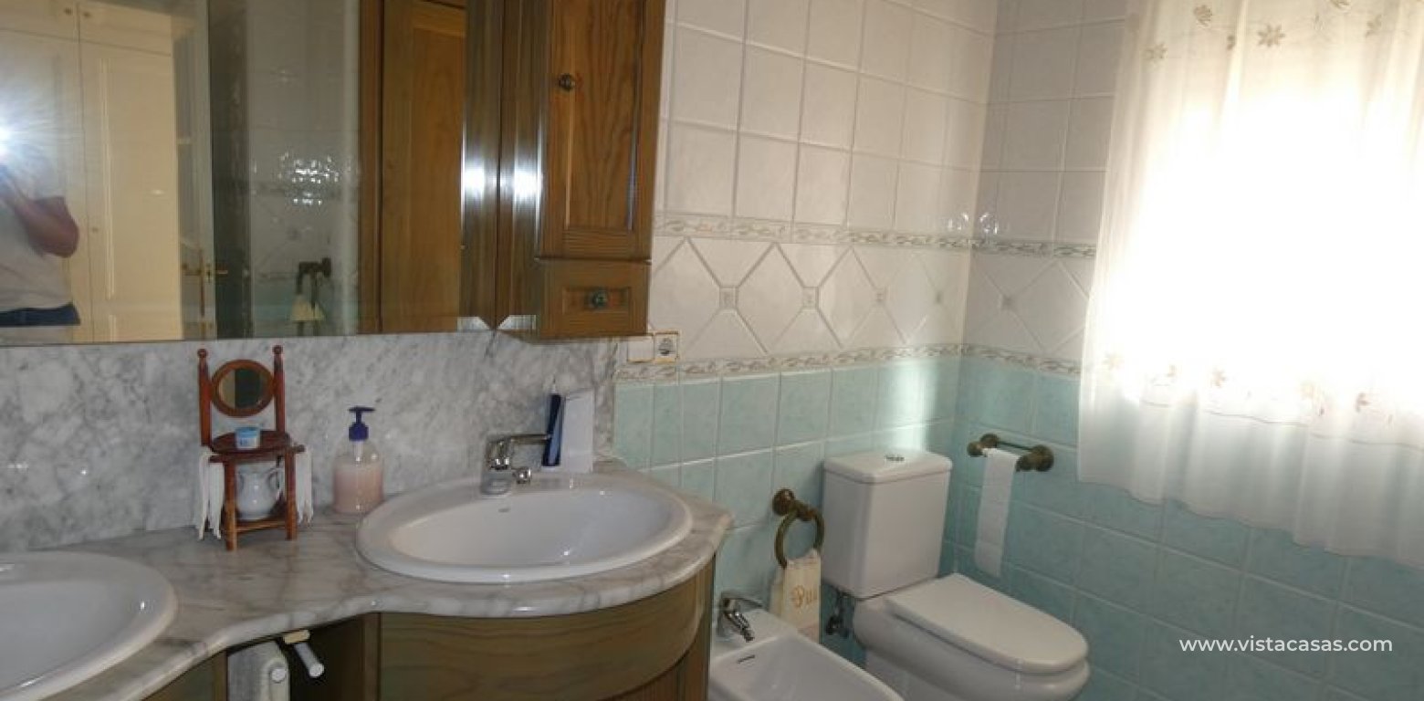 Resale - Villa - Almoradí