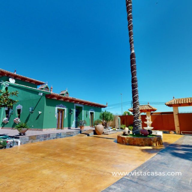 Villa - Resale - Almoradí - Almoradí