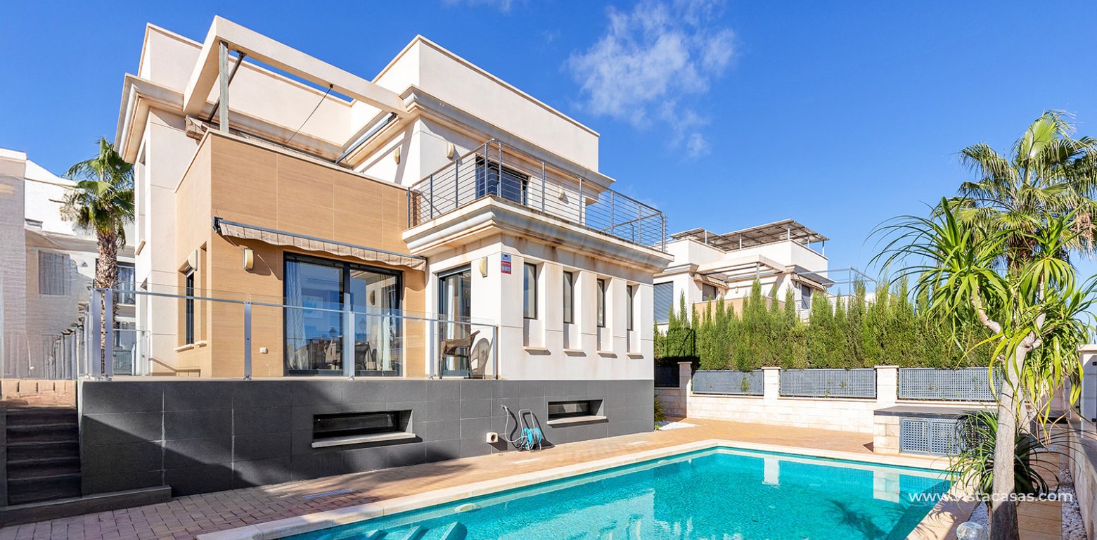 Resale - Villa - La Zenia