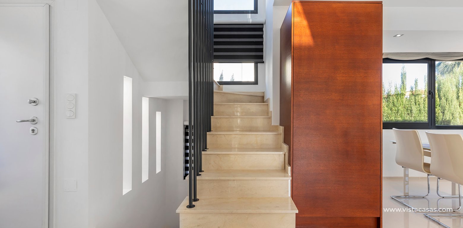 Resale - Villa - La Zenia