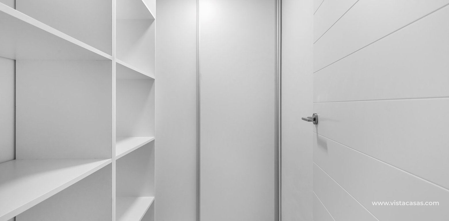 Resale - Villa - La Zenia