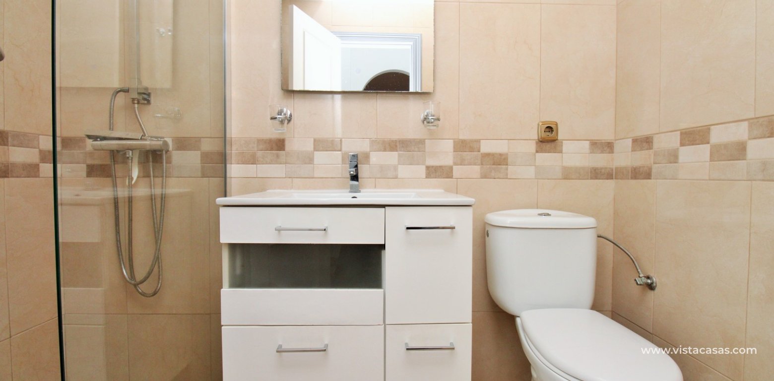 Ground floor apartment for sale San Jose IV La Zenia renovated bathroom