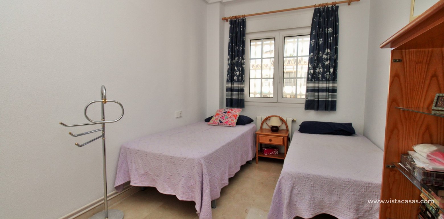 Sofia townhouse for sale R3 Las Violetas Villamartin twin bedroom
