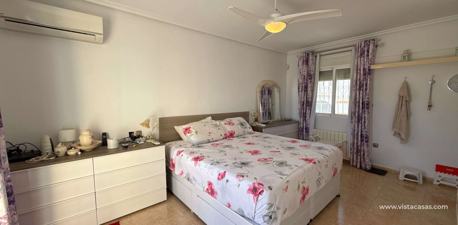 Sale - Villa - Villamartin