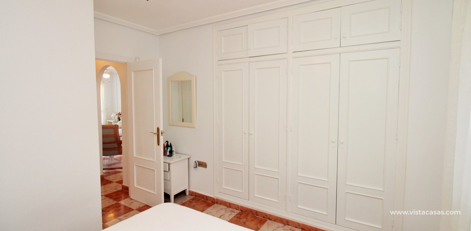 Property for sale Pinada Golf 1 Villamartin master bedroom fitted wardrobes