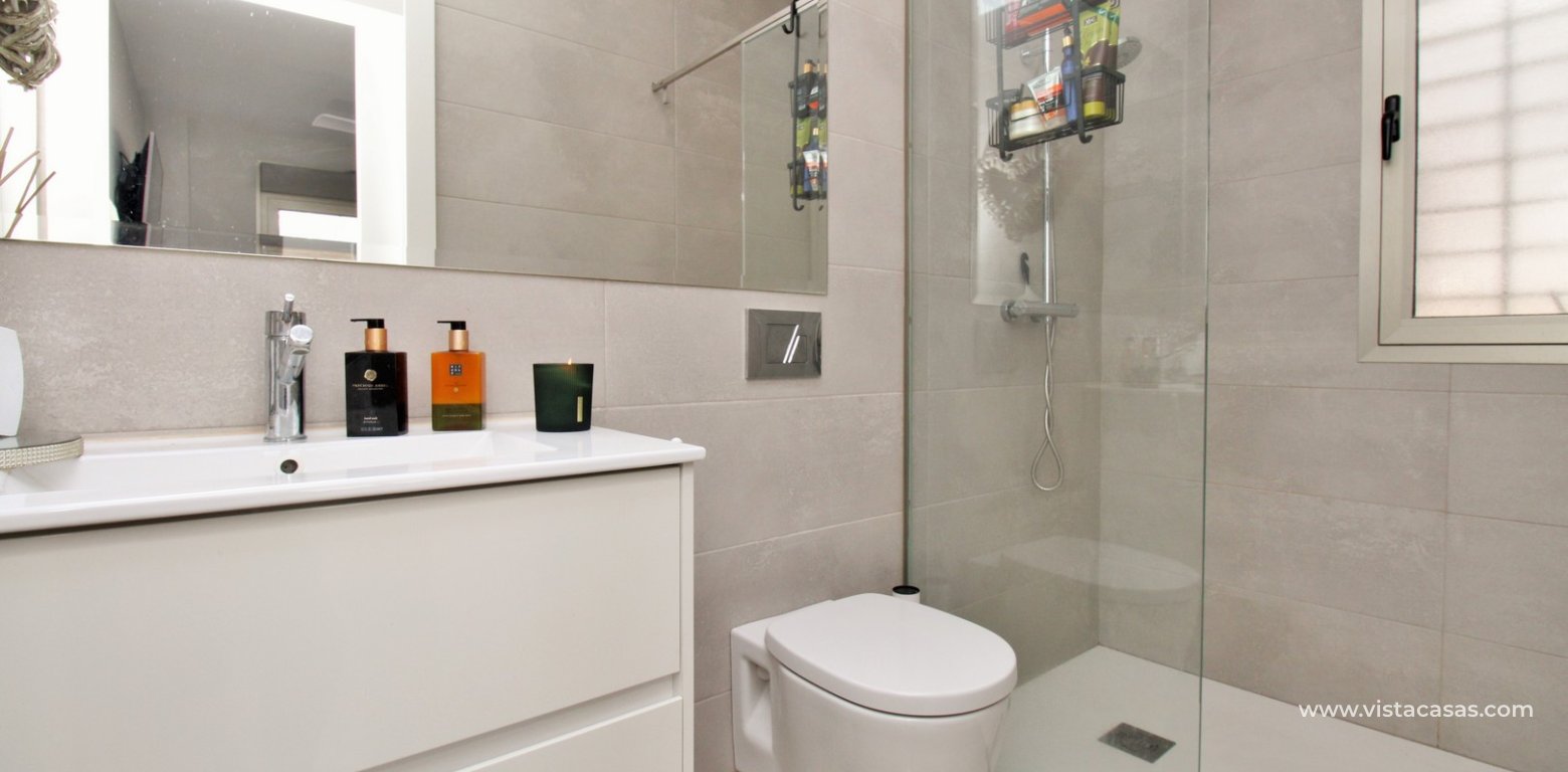 Innova detached villa private pool for sale Villamartin en-suite bathroom