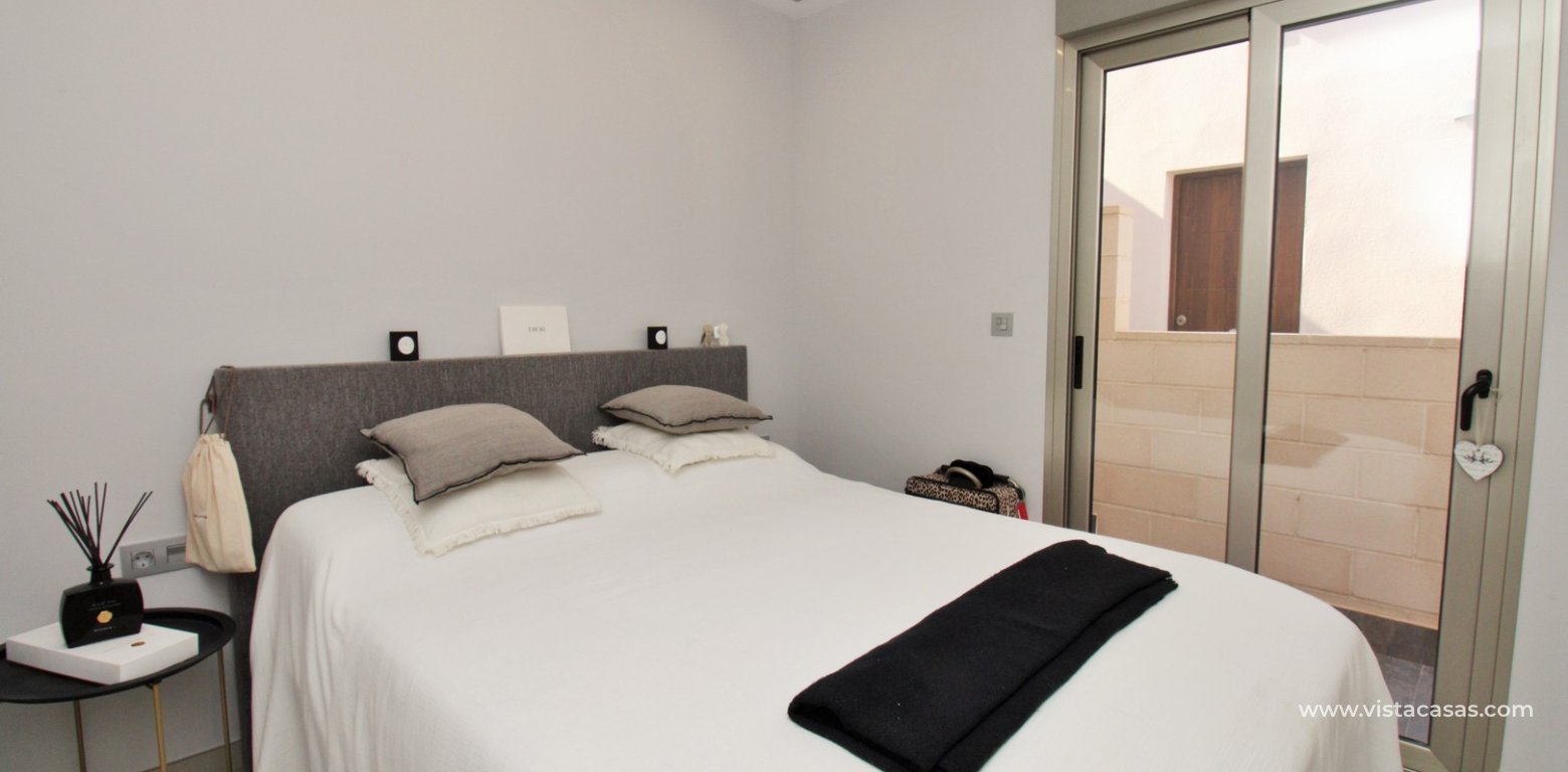 Innova detached villa private pool for sale Villamartin twin bedroom