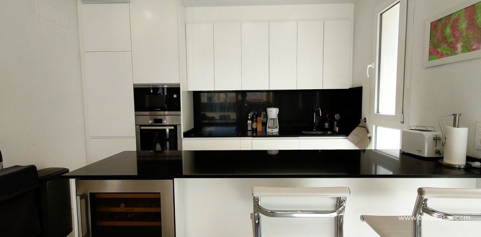 Resale - Villa - Torrevieja - La Mata