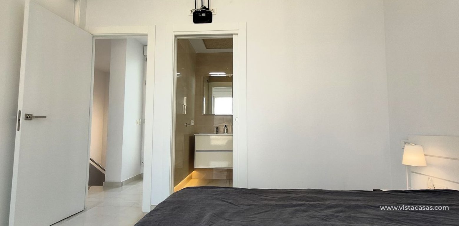 Resale - Villa - Torrevieja - La Mata