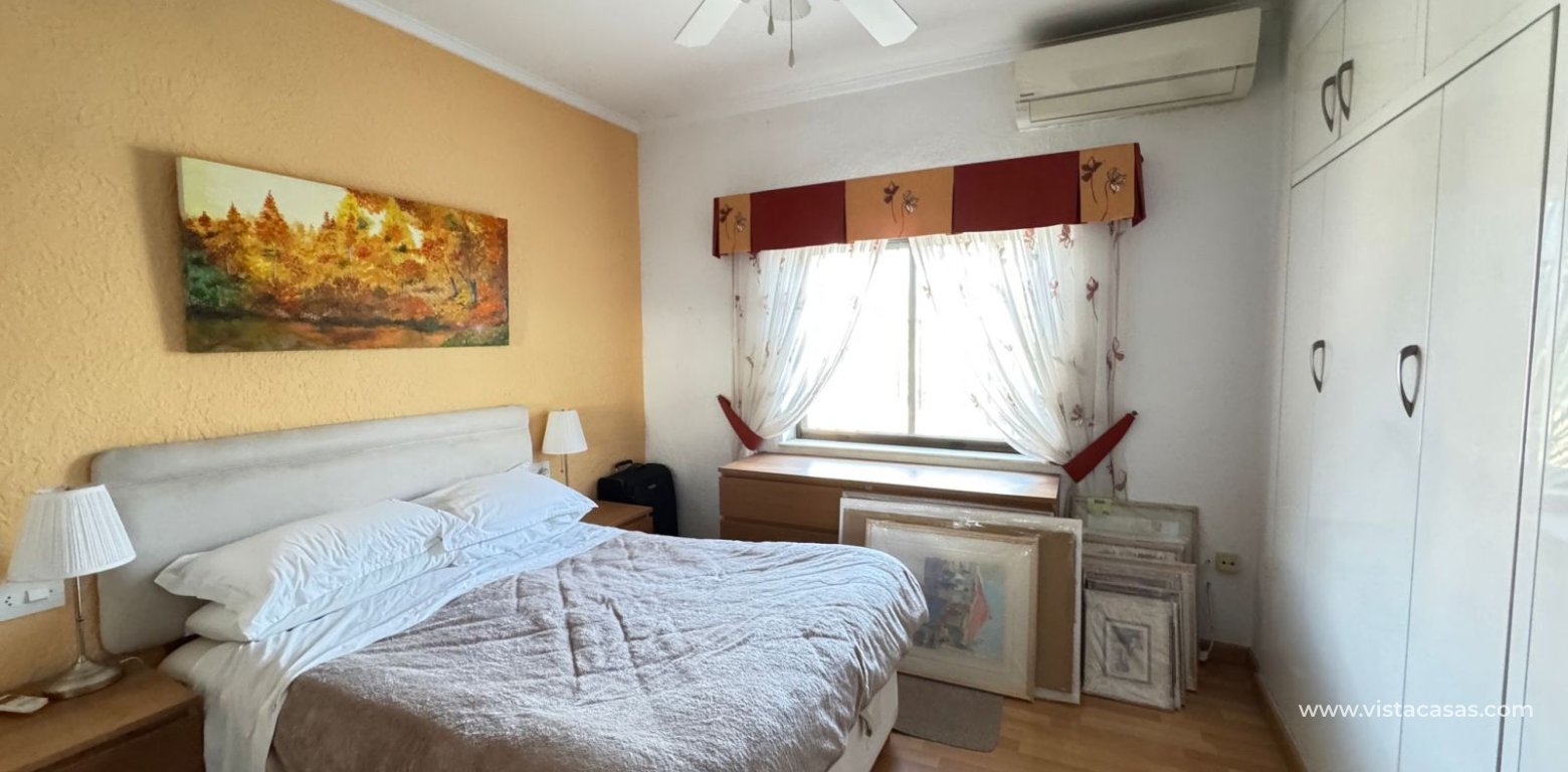 Resale - Villa - Cabo Roig