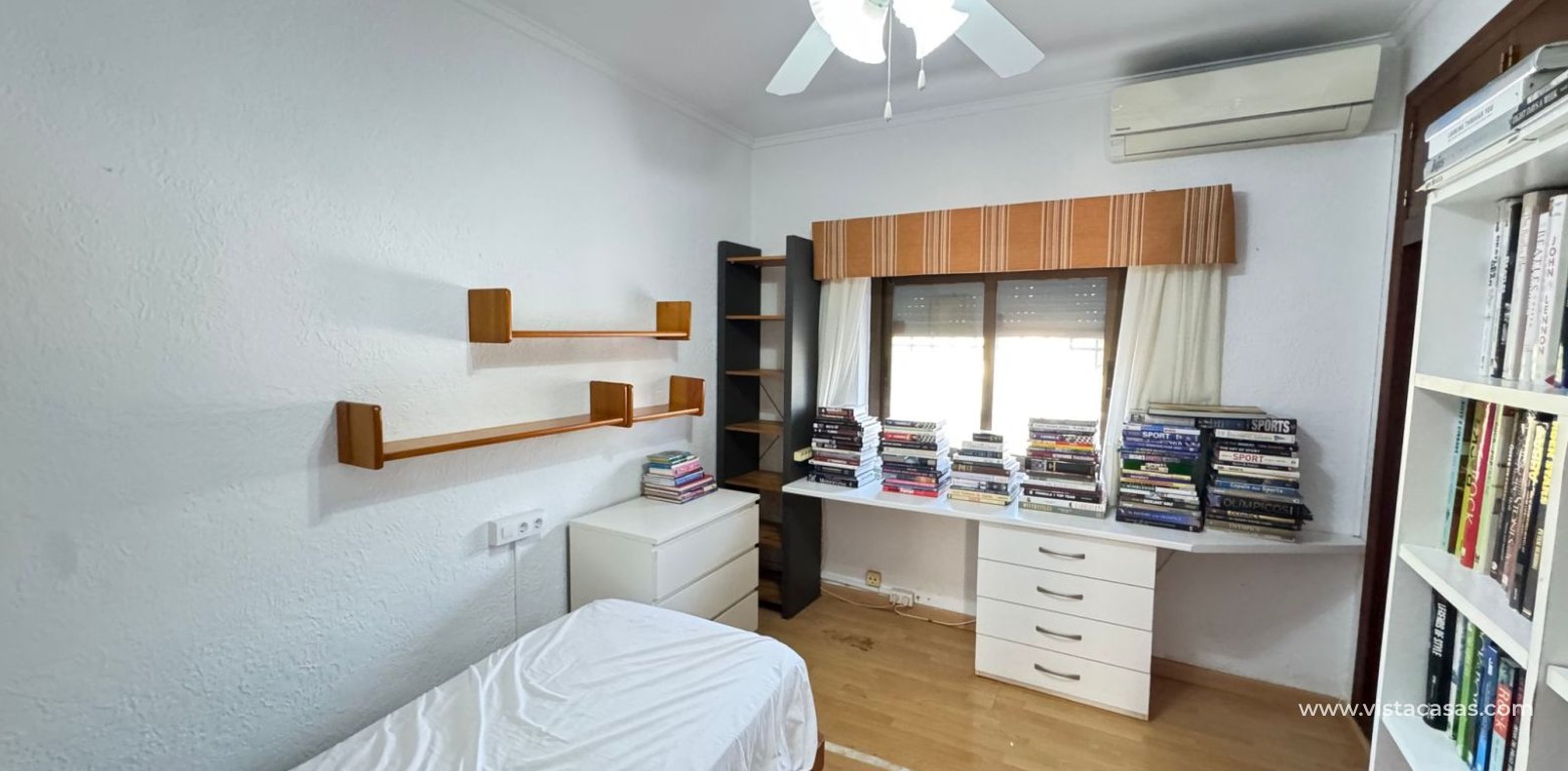 Resale - Villa - Cabo Roig