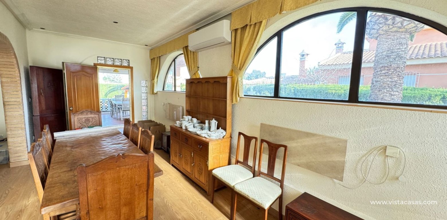 Resale - Villa - Cabo Roig