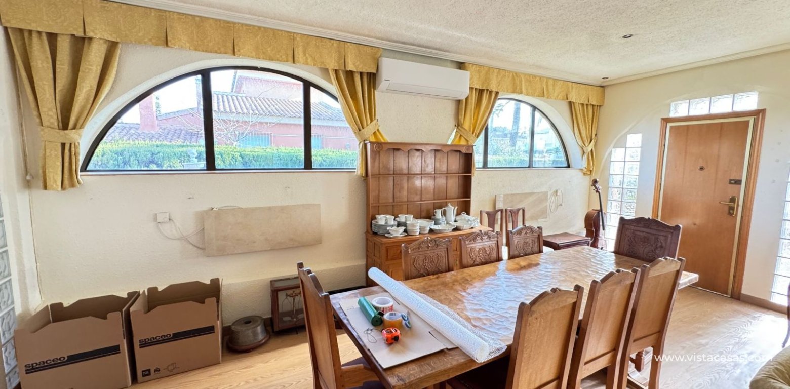 Resale - Villa - Cabo Roig