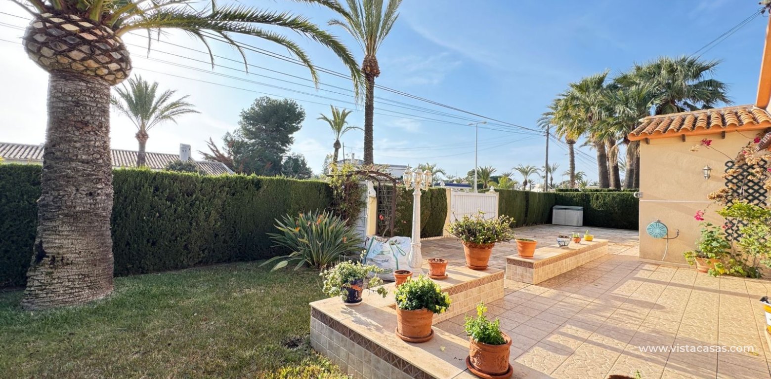 Resale - Villa - Cabo Roig