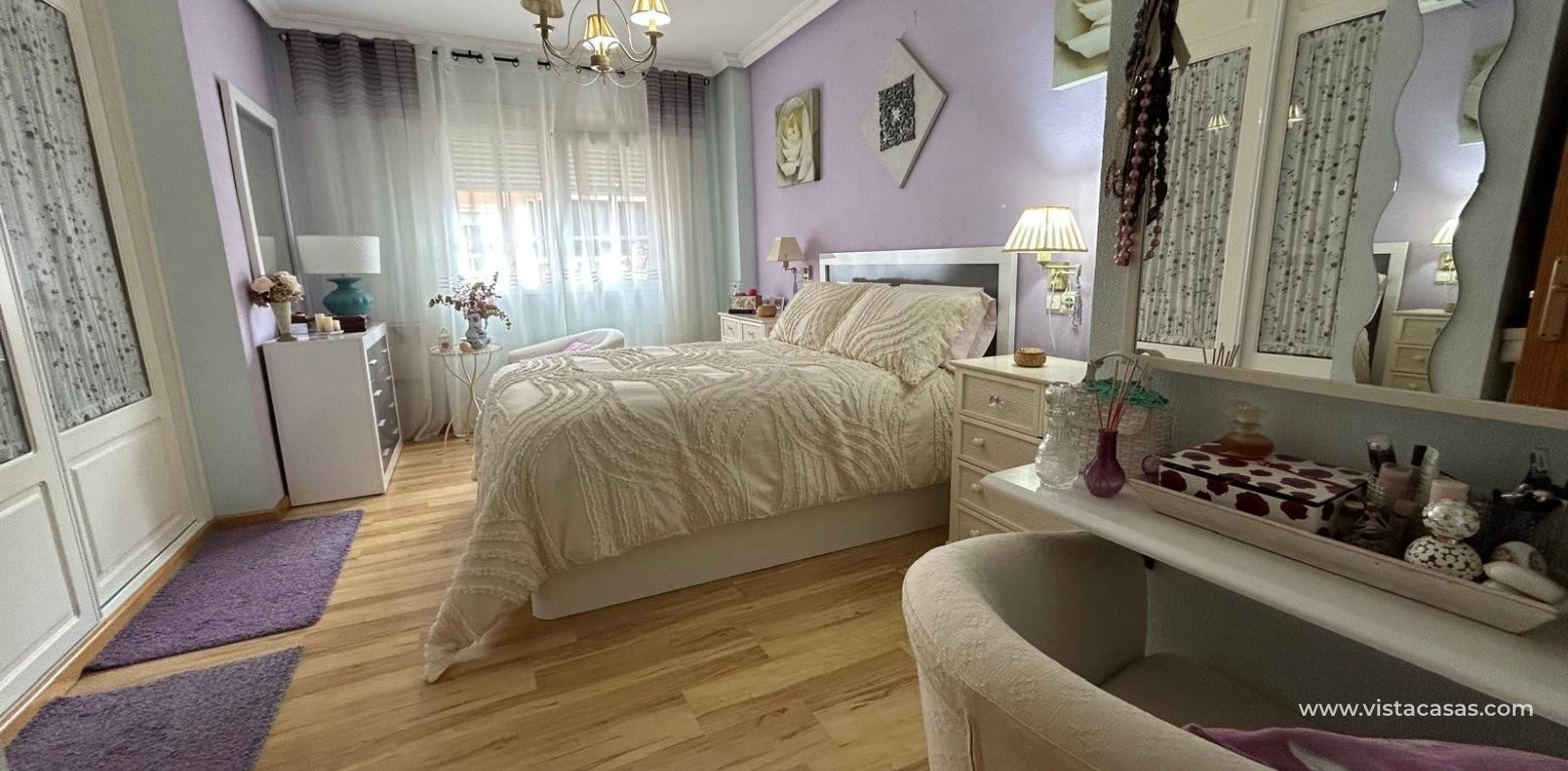 Venta - Chalet - Los Montesinos