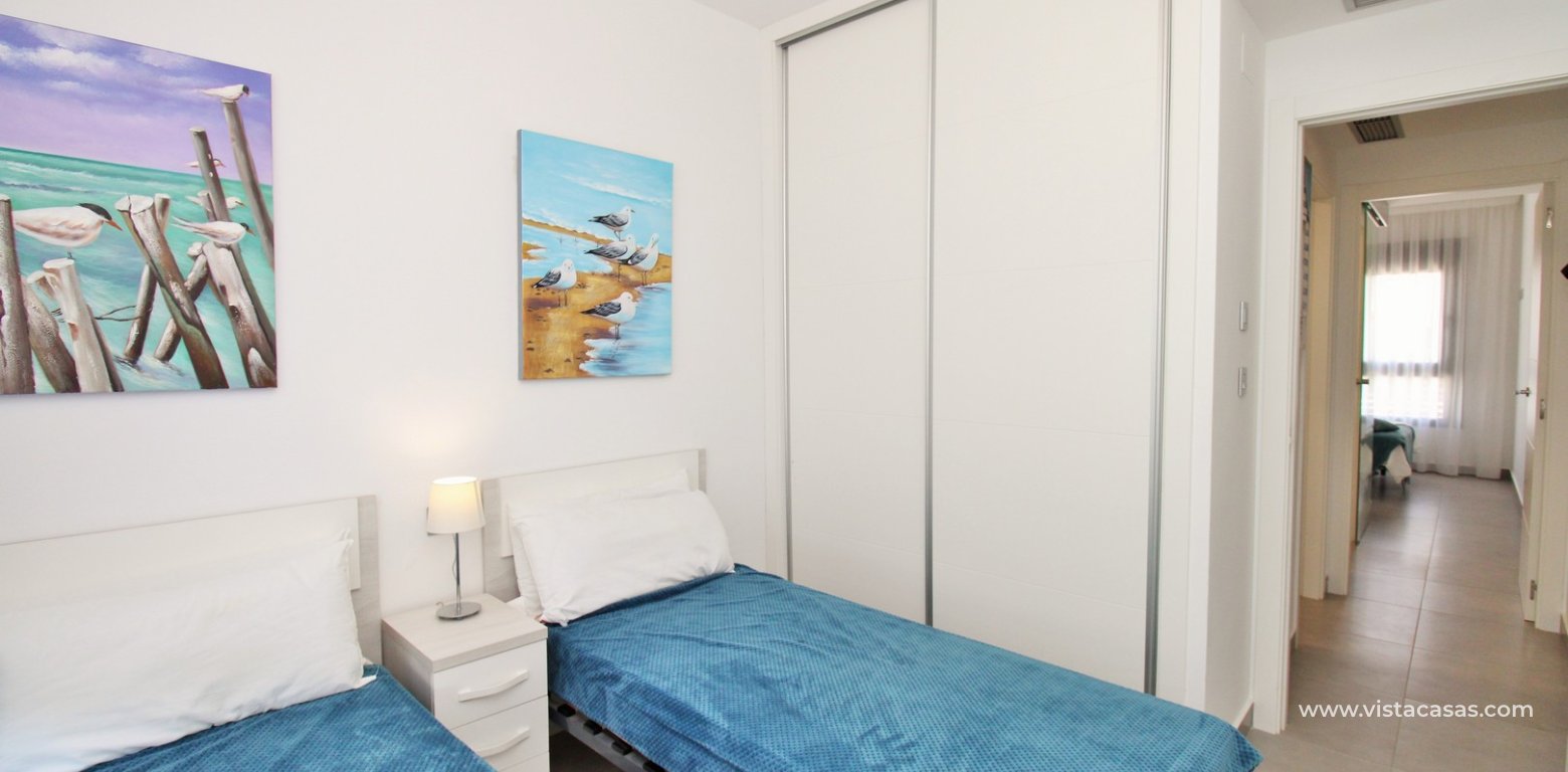 Ground floor apartment for sale in Lamar Resort II Pilar de la Horadada twin bedroom fitted wardrobes
