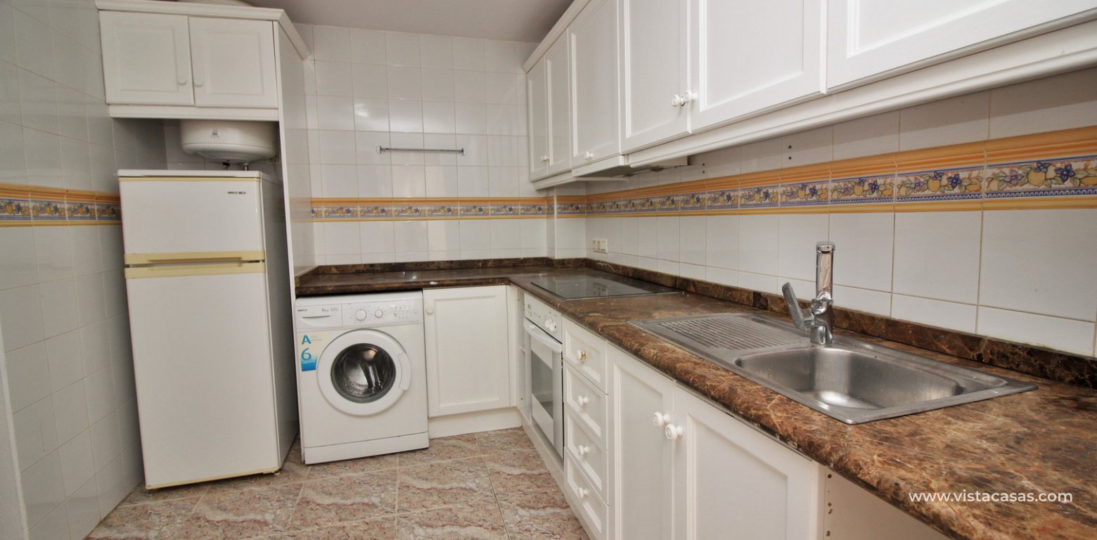 Apartment for sale in Villamartin kitchen 2