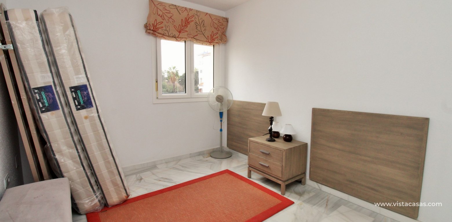 Apartment near the Villamartin Plaza for sale twin bedroom
