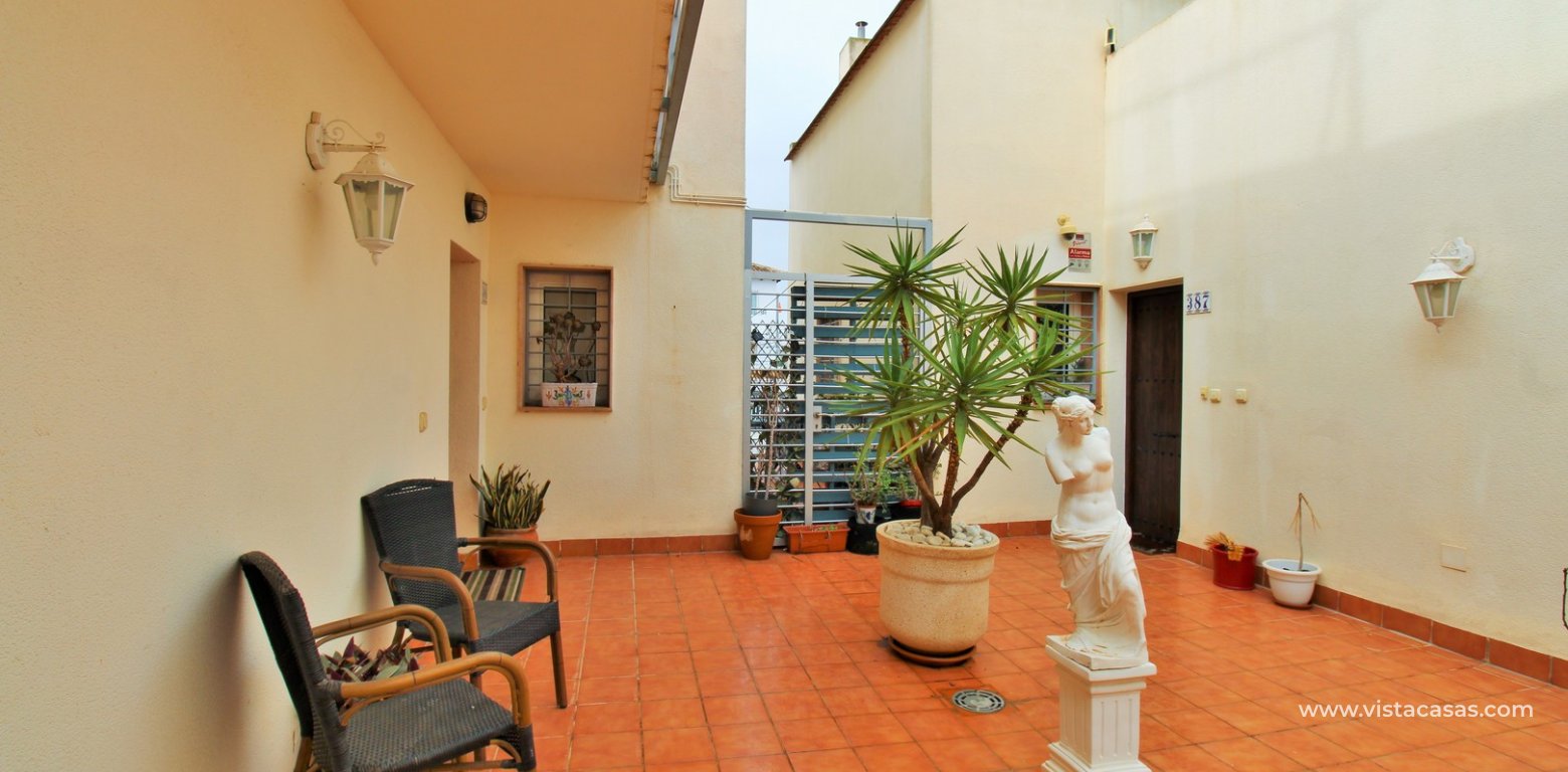 Apartment near the Villamartin Plaza for sale terrace area