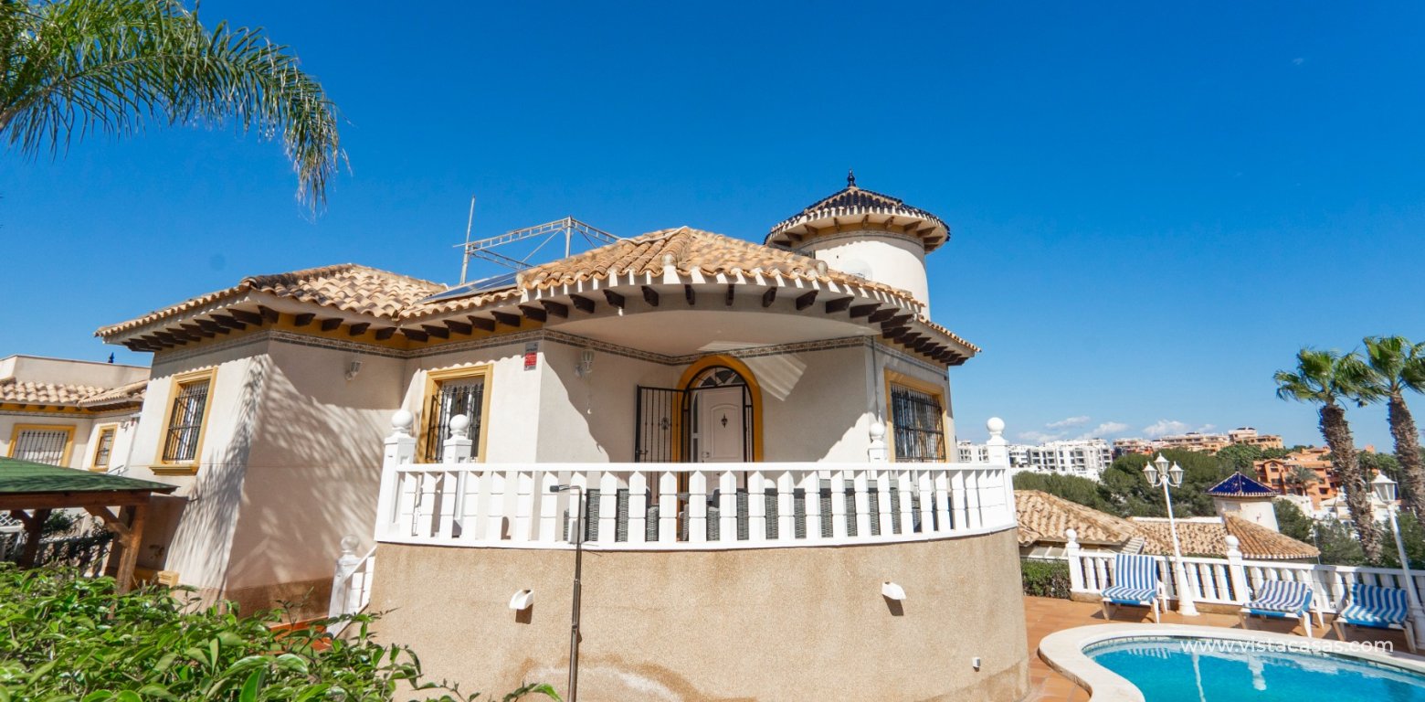 Resale - Villa - Villamartin