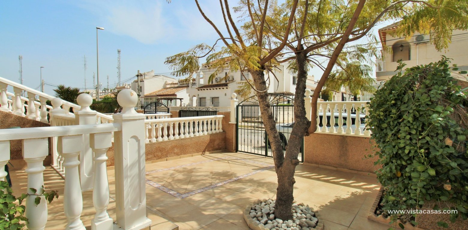 Townhouse for sale St James Hills Villamartin front garden
