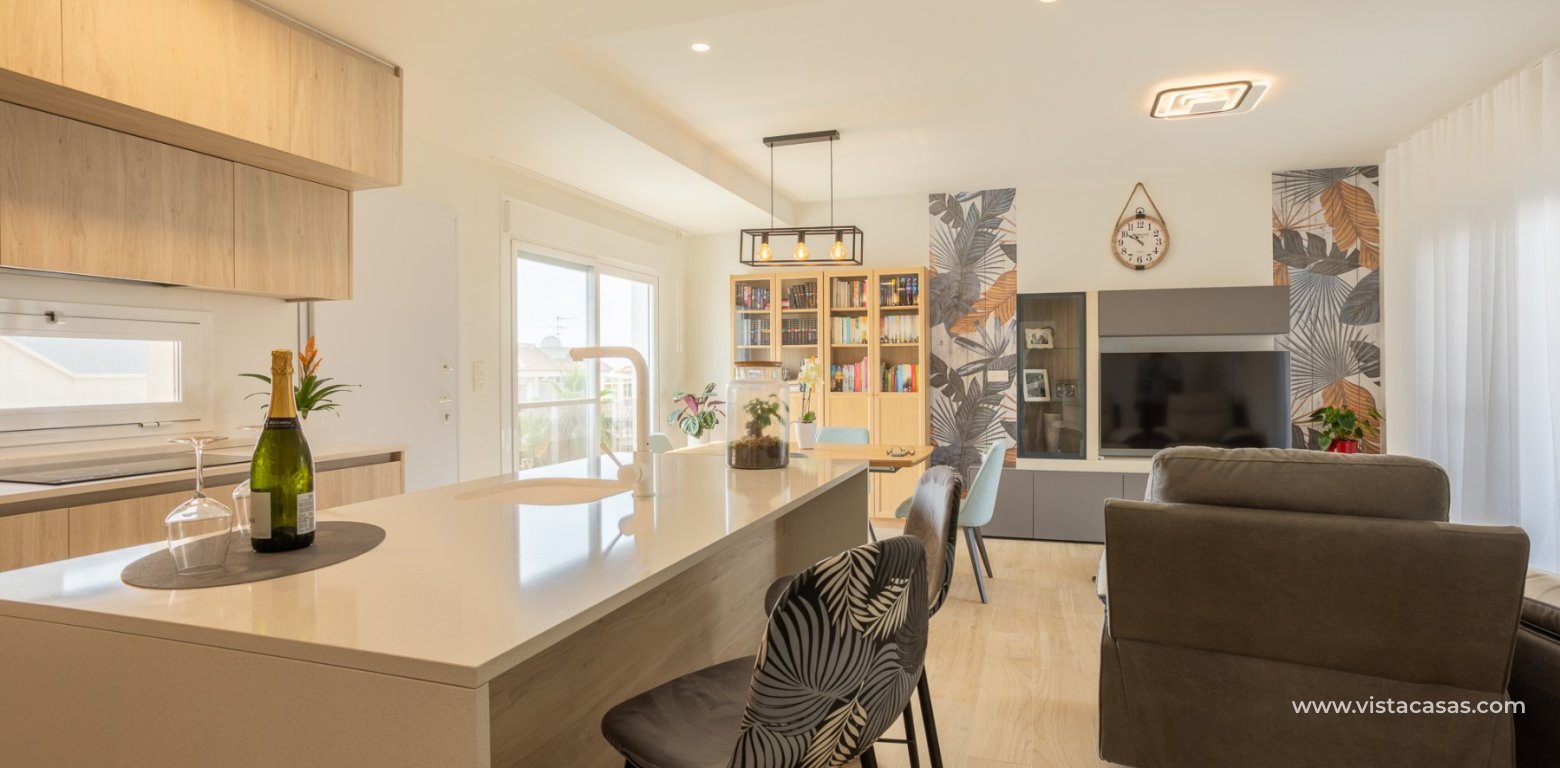 Resale - Apartment - Villamartin