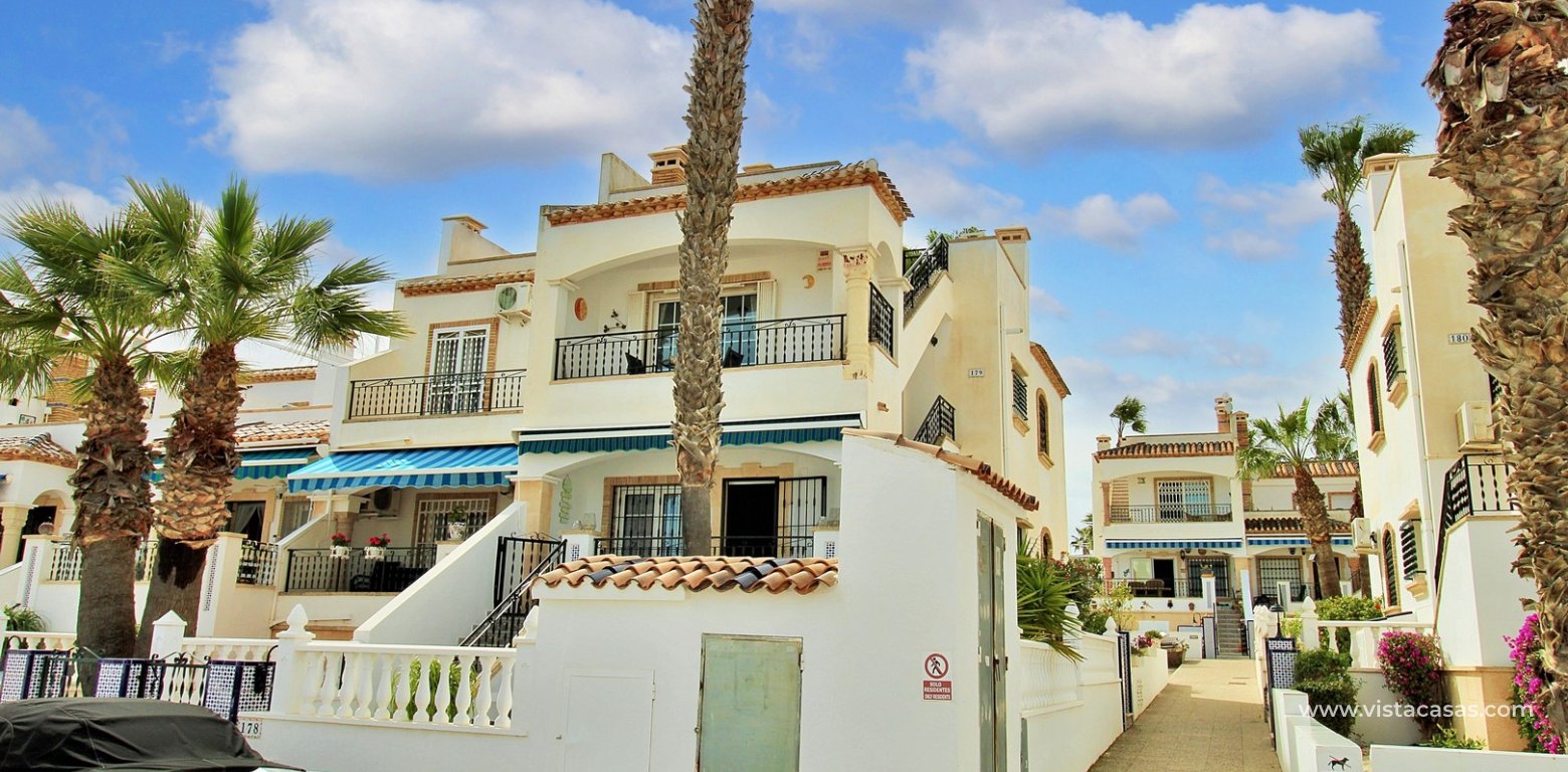 Top floor apartment for sale R3 Las Violetas Villamartin exterior