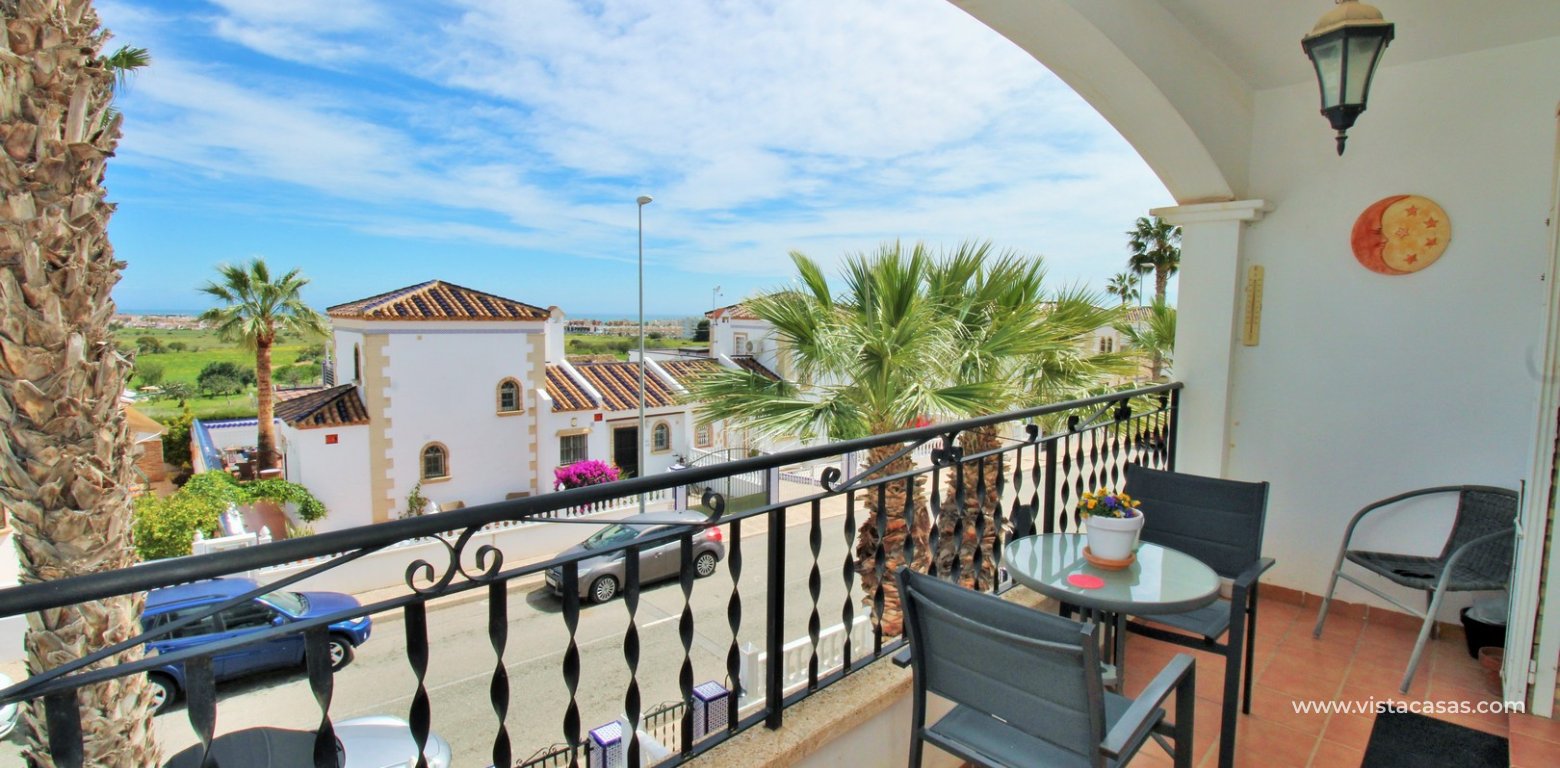 Top floor apartment for sale R3 Las Violetas Villamartin balcony