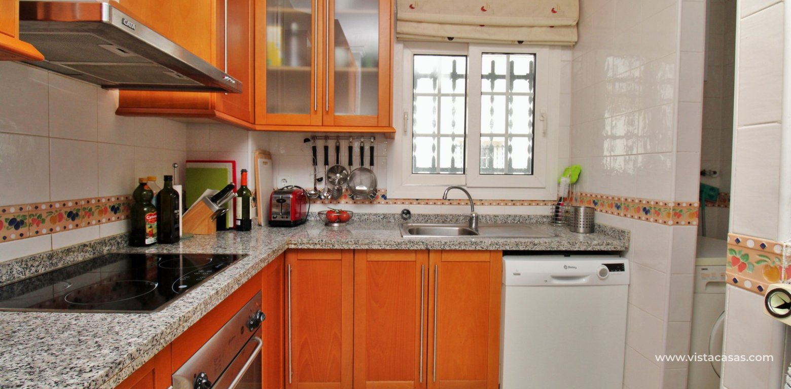 Top floor apartment for sale R3 Las Violetas Villamartin equipped kitchen