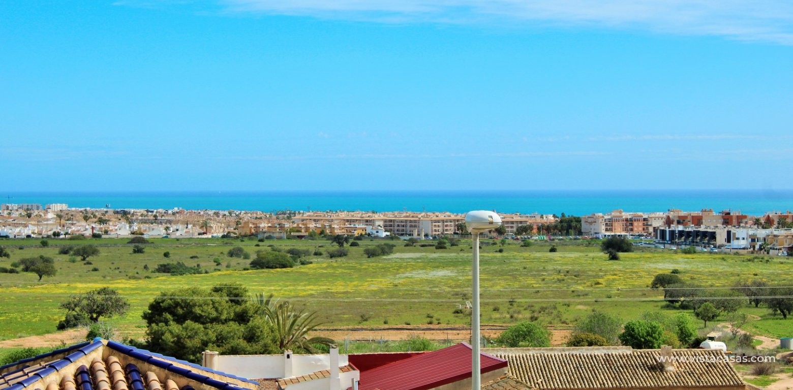 Top floor apartment for sale R3 Las Violetas Villamartin sea views