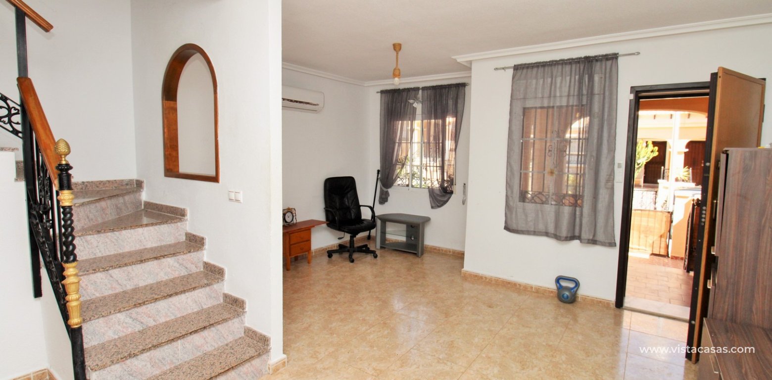 3 bedroom townhouse for sale Entregolf Villamartin lounge 3