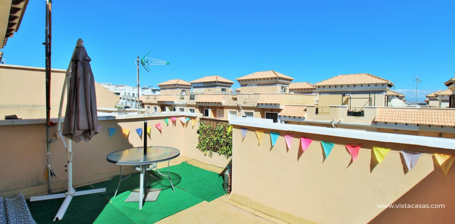 3 bedroom townhouse for sale Entregolf Villamartin roof terrace