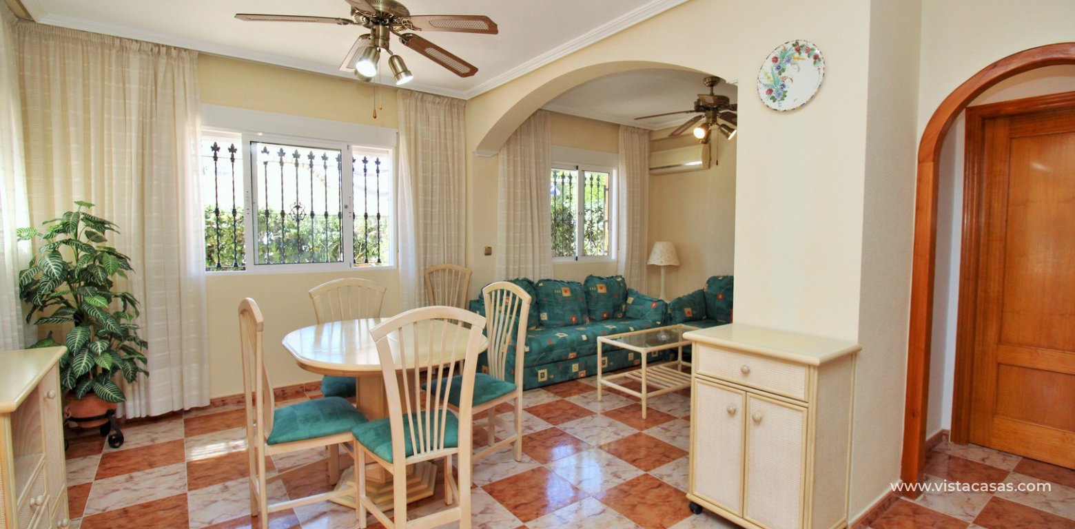 Property for sale in Pinada Golf 1 Villamartin dining area