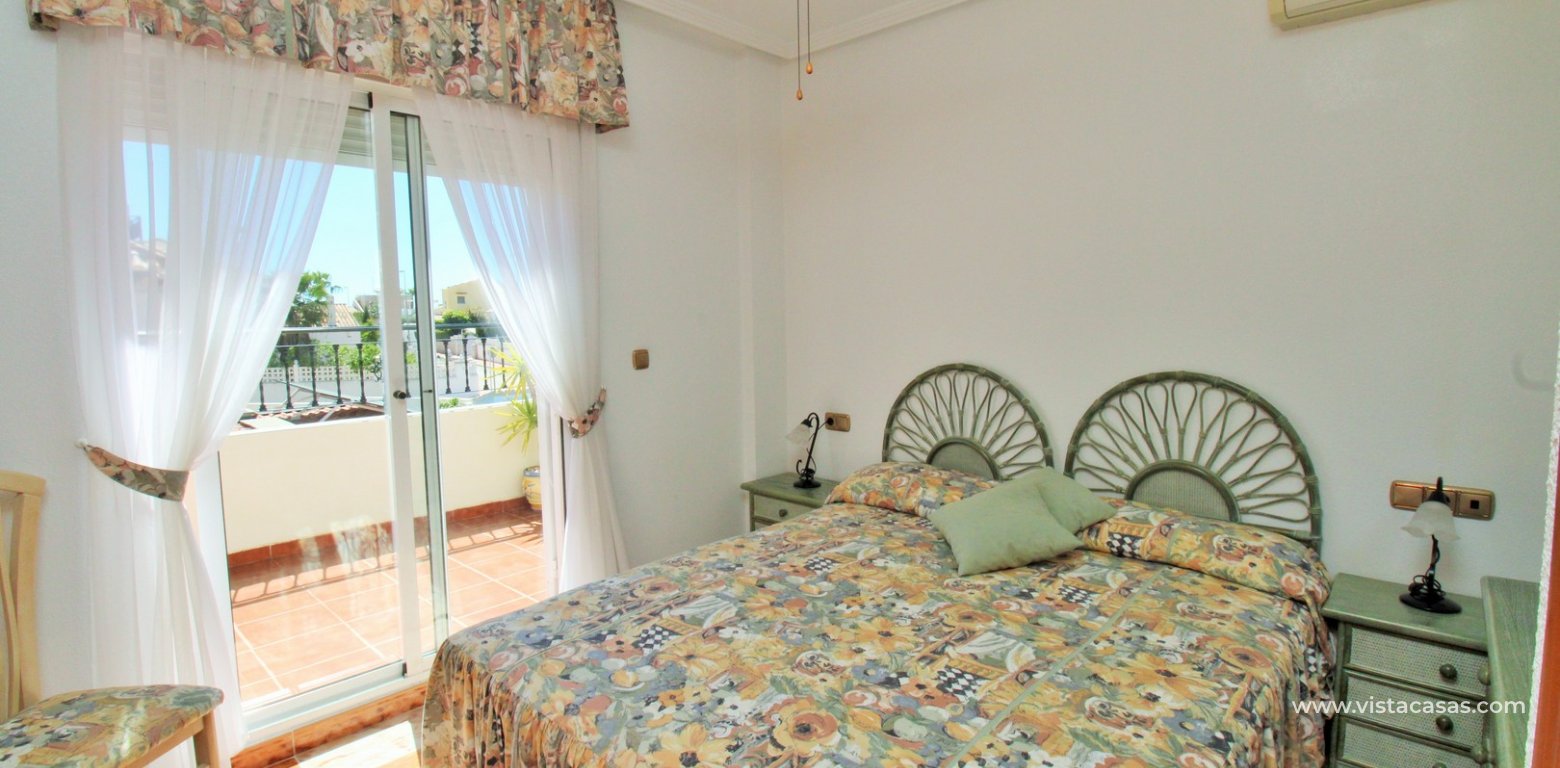 Property for sale in Pinada Golf 1 Villamartin master bedroom