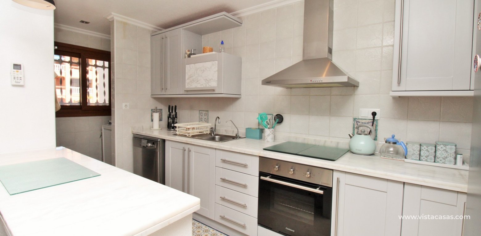 Buhardilla townhouse for sale Villamartin Pau 8 kitchen