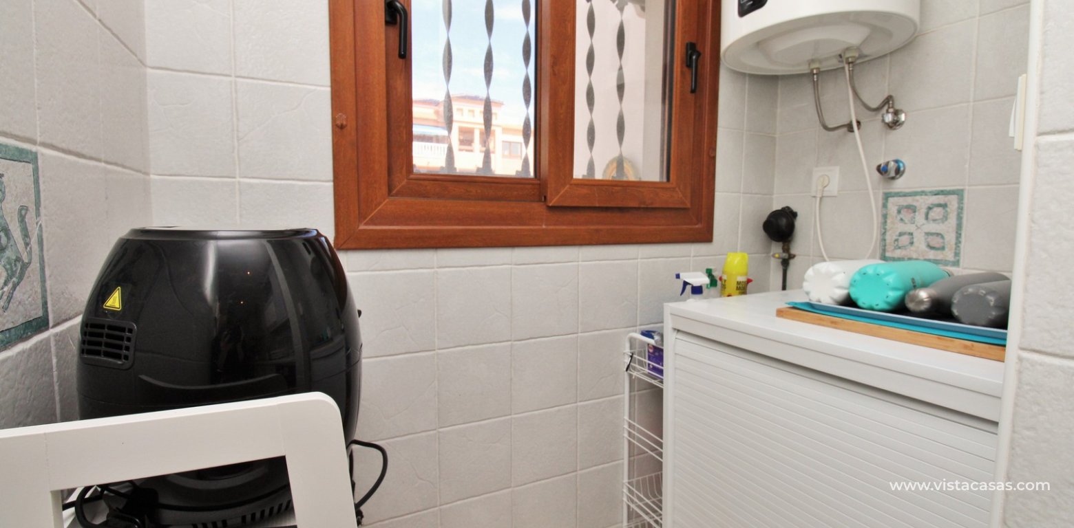 Buhardilla townhouse for sale Villamartin Pau 8 utility room